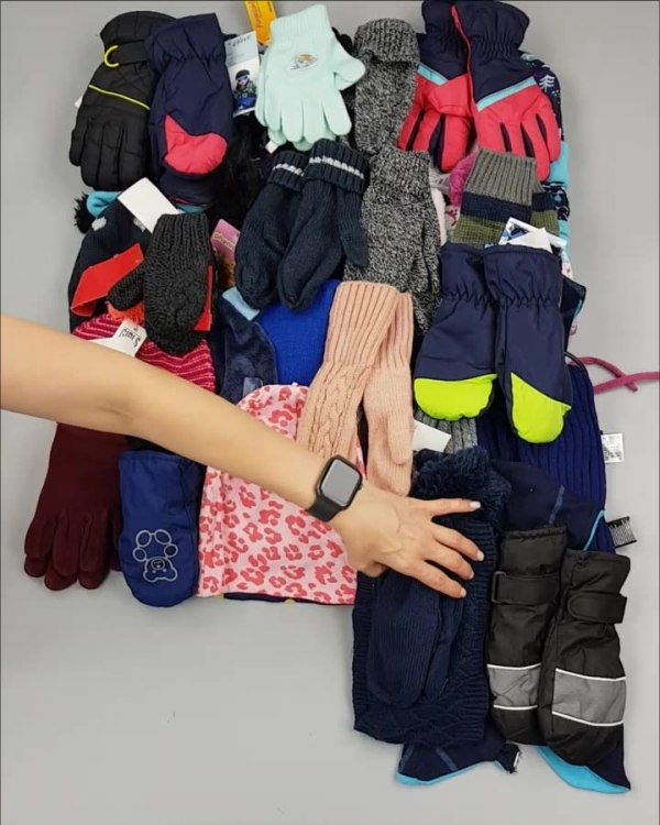 Фотография  358 - Шапки, шарфы, перчатки детские СТОК#3 кг, ЛОТ №2452 оптом в Йошкар-Оле и республике Марий Эл