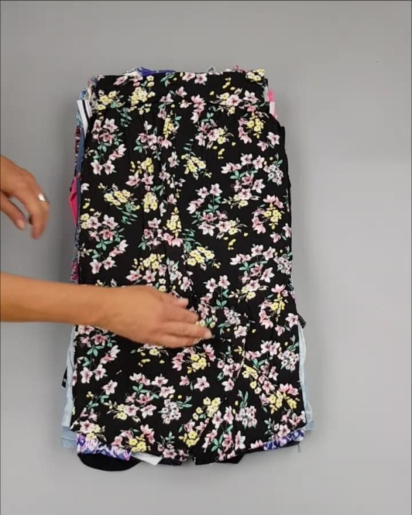 Фотография  528 - CUBUS детский микс лето (Children CUBUS mix)#15 кг, ЛОТ №2515 оптом в Йошкар-Оле и республике Марий Эл