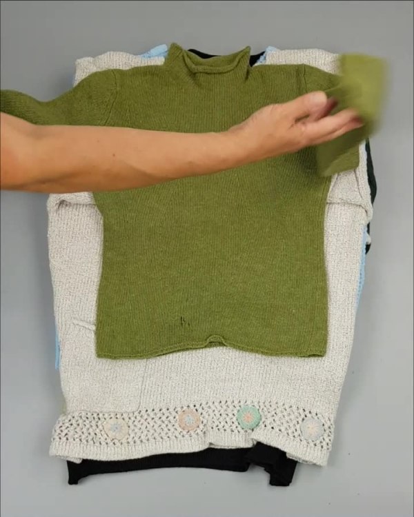 Фотография  250 - Джемпер муж+жен экстра#15 кг , Лот№2612 оптом в Йошкар-Оле и республике Марий Эл