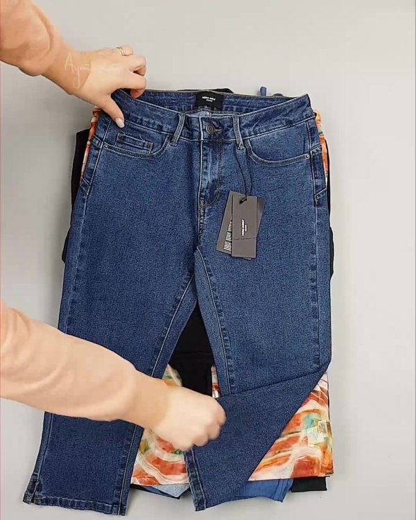 Фотография  339 - Англия СТОК лето#15 кг, ЛОТ №6004 оптом в Йошкар-Оле и республике Марий Эл