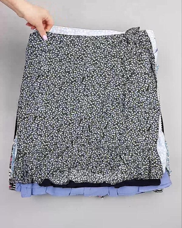 Фотография  844 - Юбки Bestseller 44#5 кг, ЛОТ №6121 оптом в Йошкар-Оле и республике Марий Эл