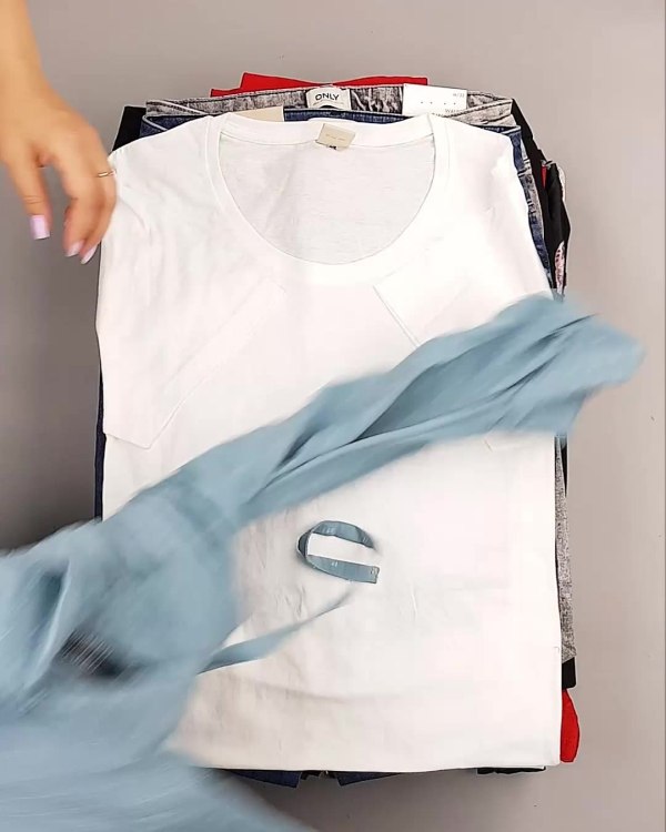 Фотография  439 - DK, Bestseller + Summer mix#15 кг, ЛОТ №6410 оптом в Йошкар-Оле и республике Марий Эл