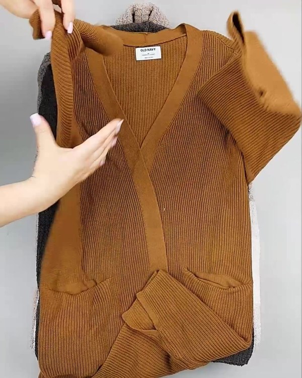 Фотография  758 - Кардиганы СТОК CAN#10 кг, ЛОТ №6474 оптом в Йошкар-Оле и республике Марий Эл