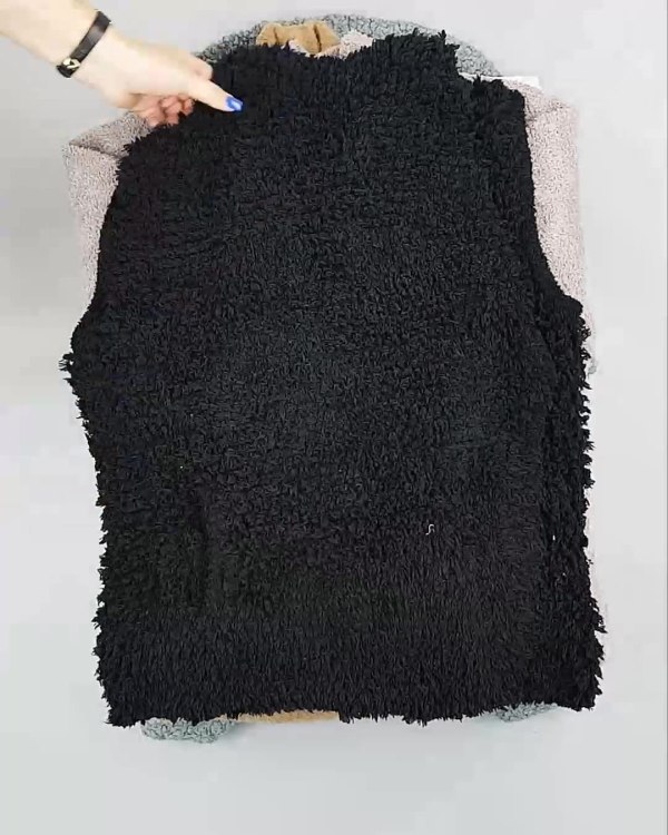 Фотография  953 - Кардиганы СТОК CAN#10 кг, ЛОТ №6887 оптом в Йошкар-Оле и республике Марий Эл