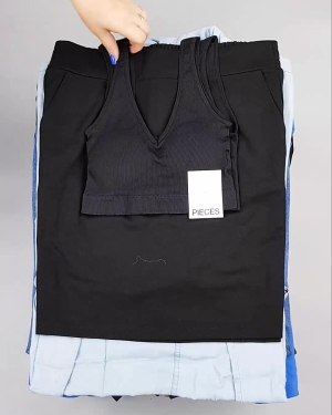 Фотография  429 - DK+Bestseller Winter mix 064#15 кг, ЛОТ №6896 оптом в Йошкар-Оле и республике Марий Эл