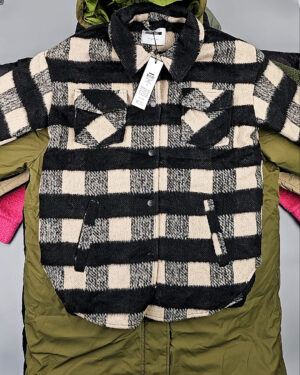 Купить Верхняя одежда BESTSELLER Дания#12 кг, ЛОТ №5189 оптом в Йошкар-Оле и республике Марий Эл