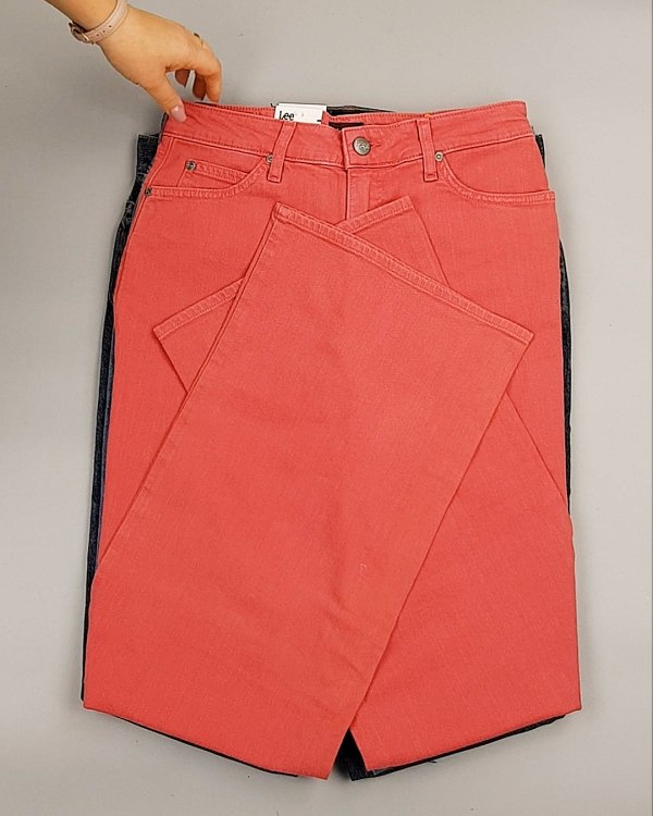 Фотография  607 - Джинсы LEE м/ж#7,9 кг, ЛОТ №7032 оптом в Йошкар-Оле и республике Марий Эл