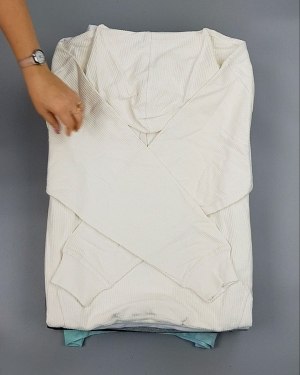 Фотография  304 - HOODIE CAN 084#10 кг, ЛОТ №7034 оптом в Йошкар-Оле и республике Марий Эл