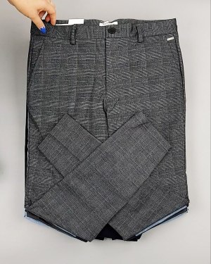 Фотография  447 - Брюки + джинсы JACK JONES 094#10 кг, ЛОТ №6963 оптом в Йошкар-Оле и республике Марий Эл