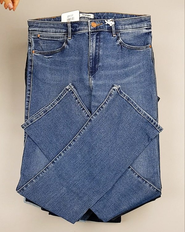 Фотография  962 - Джинсы WRANGLER м/ж#8,1 кг, ЛОТ №7011 оптом в Йошкар-Оле и республике Марий Эл