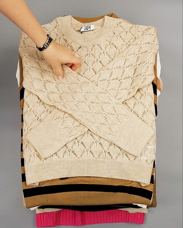 Фотография  561 - Джемпера Bestseller 104#7 кг, ЛОТ №7227 оптом в Йошкар-Оле и республике Марий Эл