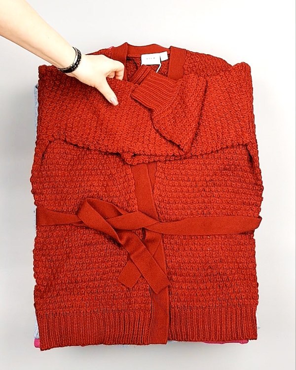 Фотография  585 - Кардиганы VILA W 104#7 кг, ЛОТ №7384 оптом в Йошкар-Оле и республике Марий Эл