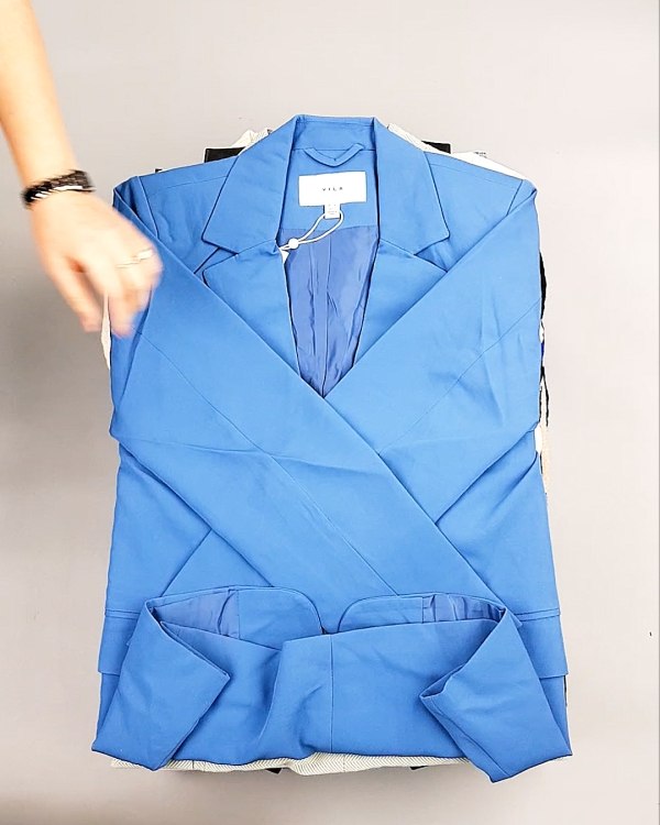 Фотография  221 - Bestseller Winter mix 104#15 кг, ЛОТ №7343 оптом в Йошкар-Оле и республике Марий Эл