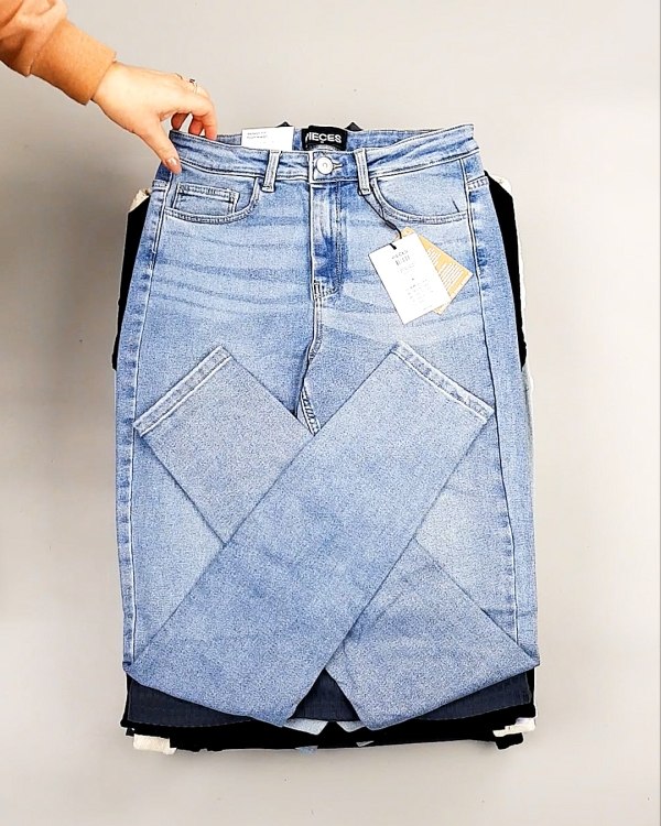 Фотография  743 - PIECES Winter mix 104#15 кг, ЛОТ №7379 оптом в Йошкар-Оле и республике Марий Эл