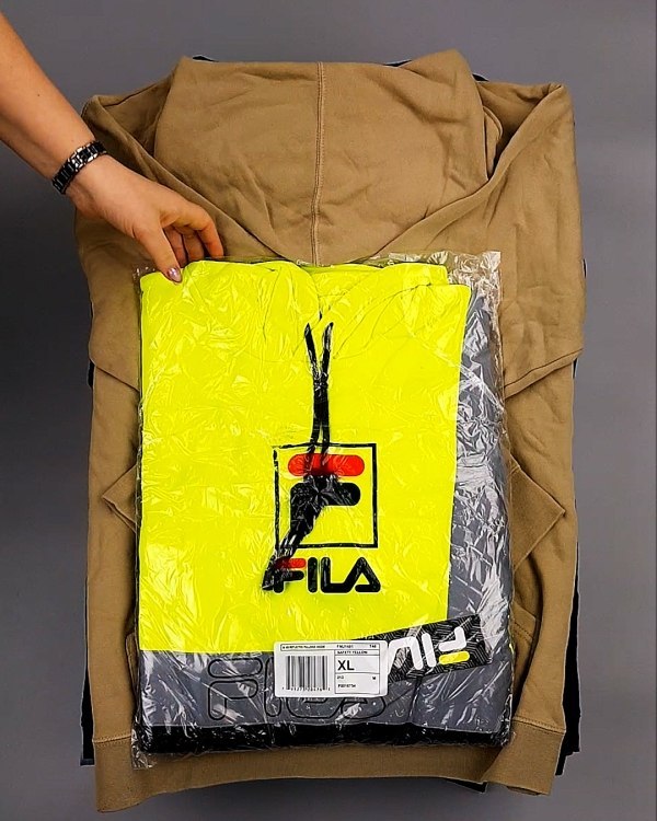 Фотография  246 - Толстовки СТОК CAN 0424#10 кг, ЛОТ №7447 оптом в Йошкар-Оле и республике Марий Эл