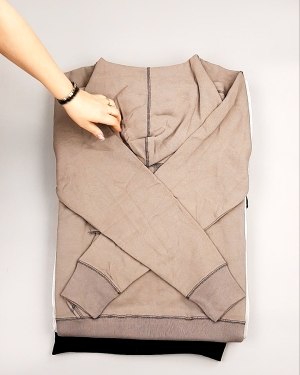 Фотография  517 - Толстовки СТОК CAN 0424#10 кг, ЛОТ №7447 оптом в Йошкар-Оле и республике Марий Эл