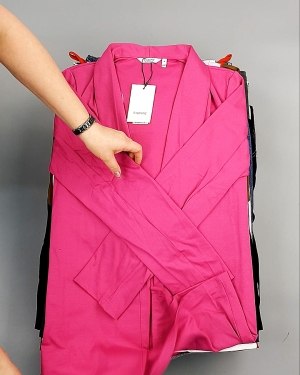 Фотография  452 - Bestseller Summer mix 104#15 кг, ЛОТ №7494 оптом в Йошкар-Оле и республике Марий Эл