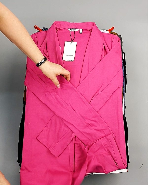 Фотография  489 - Bestseller Summer mix 104#15 кг, ЛОТ №7494 оптом в Йошкар-Оле и республике Марий Эл