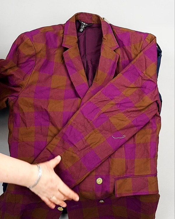 Фотография  823 - Пиджаки муж AMAZON 015#7,8 кг, ЛОТ №7774 оптом в Йошкар-Оле и республике Марий Эл