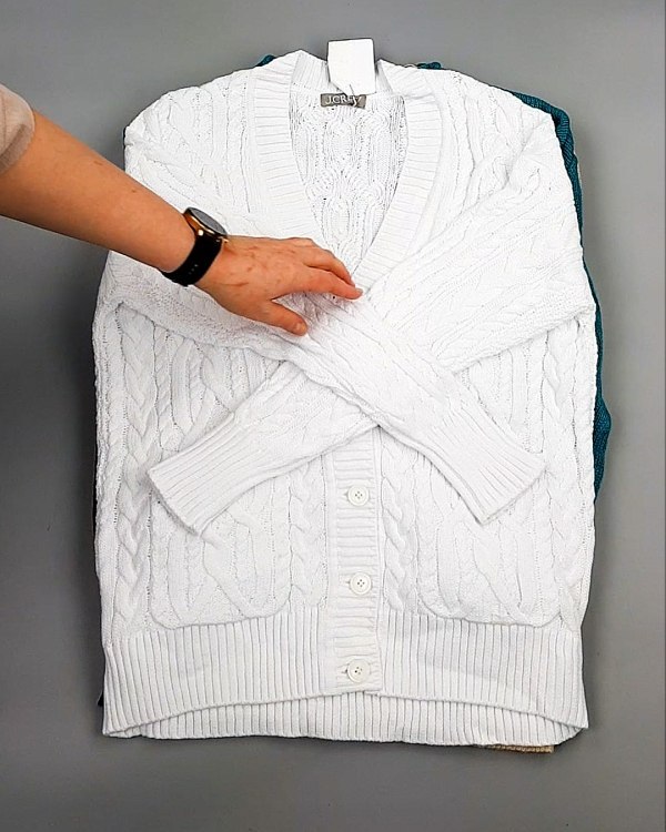 Фотография  958 - Джемпера СТОК CAN 084#7 кг оптом в Йошкар-Оле и республике Марий Эл