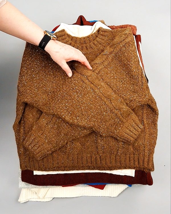 Фотография  967 - Джемпера СТОК CAN 084#7 кг, ЛОТ №7651 оптом в Йошкар-Оле и республике Марий Эл