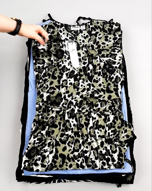 Фотография  961 - Платья Bestseller Summer 104#5 кг, ЛОТ №7701 оптом в Йошкар-Оле и республике Марий Эл