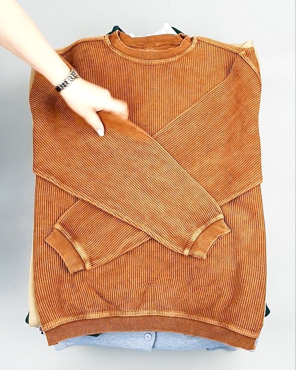 Фотография  474 - SWEATSHIRT CAN 084#10 кг, ЛОТ №7620 оптом в Йошкар-Оле и республике Марий Эл