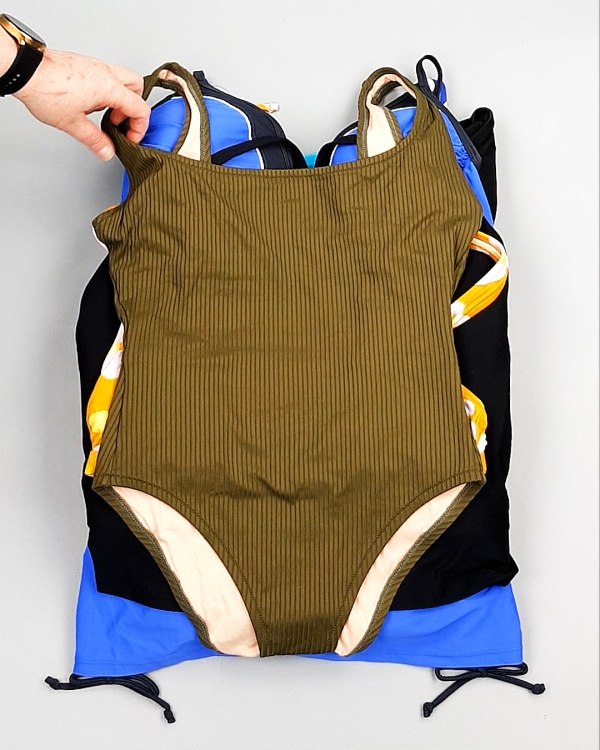 Фотография  131 - Купальники СТОК CAN 124#5 кг, ЛОТ №7689 оптом в Йошкар-Оле и республике Марий Эл