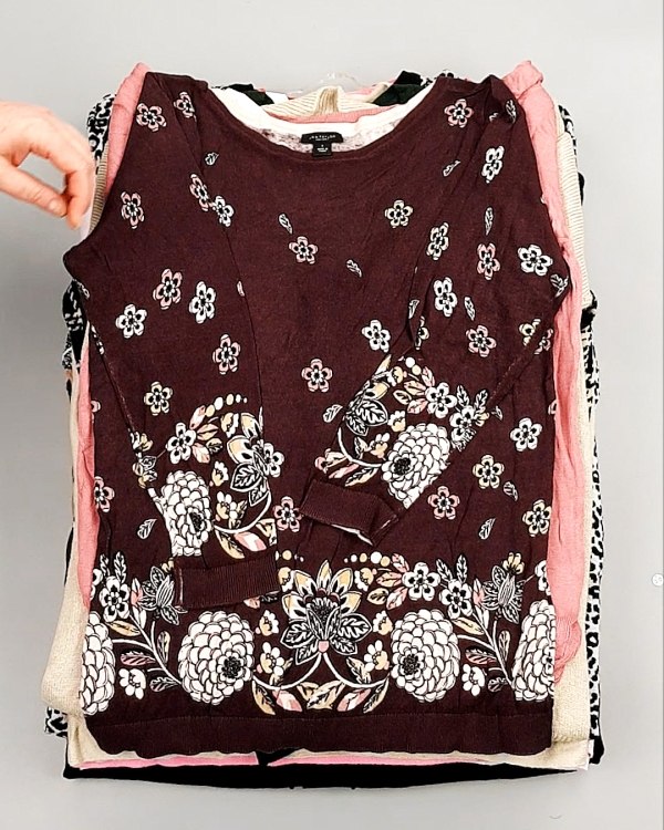 Фотография  841 - Джемпера легкие СТОК CAN 084#7 кг, ЛОТ №7632 оптом в Йошкар-Оле и республике Марий Эл