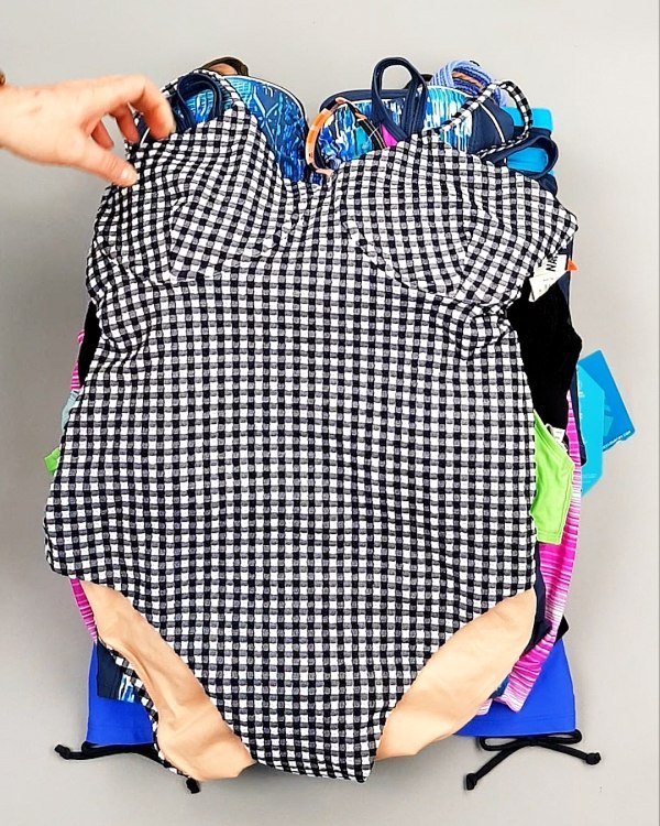 Фотография  660 - Купальники СТОК CAN 124#5 кг, ЛОТ №7689 оптом в Йошкар-Оле и республике Марий Эл