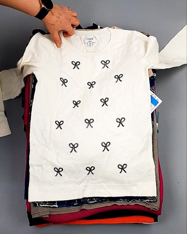 Фотография  752 - Джемпера легкие СТОК CAN 084#7 кг, ЛОТ №7633 оптом в Йошкар-Оле и республике Марий Эл