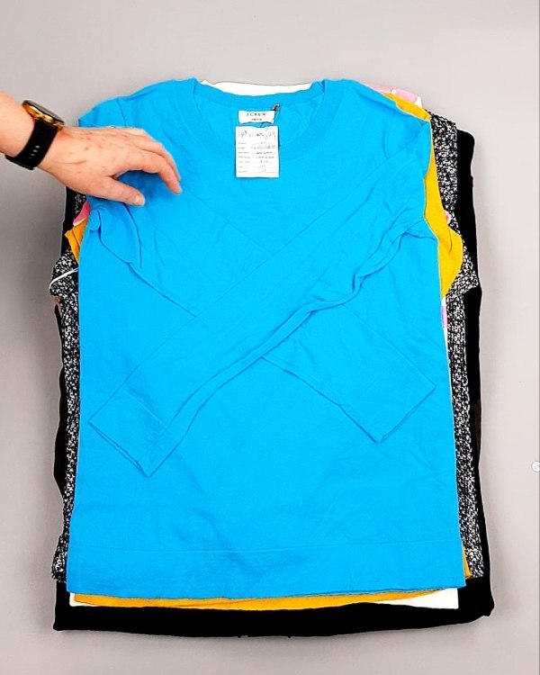 Фотография  445 - Джемпера легкие СТОК CAN 084#7 кг, ЛОТ №7632 оптом в Йошкар-Оле и республике Марий Эл