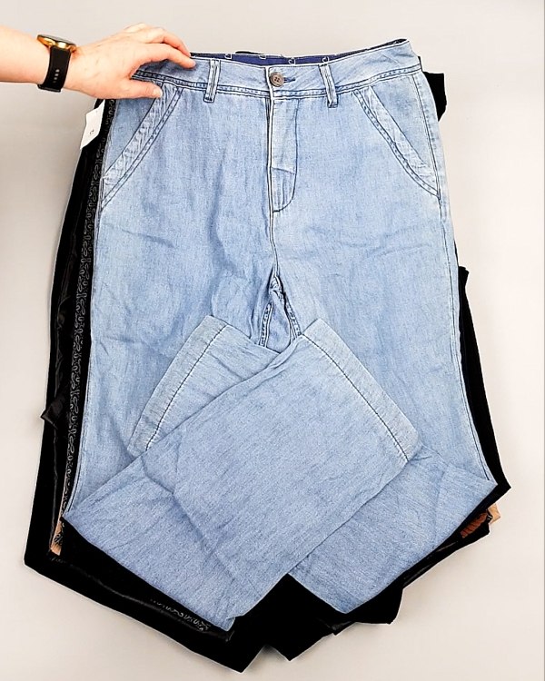 Фотография  598 - Брюки женские лето C&A 025#10 кг, ЛОТ №7894 оптом в Йошкар-Оле и республике Марий Эл