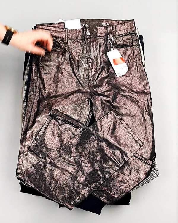 Фотография  714 - Брюки женские лето C&A 025#10 кг, ЛОТ №7895 оптом в Йошкар-Оле и республике Марий Эл