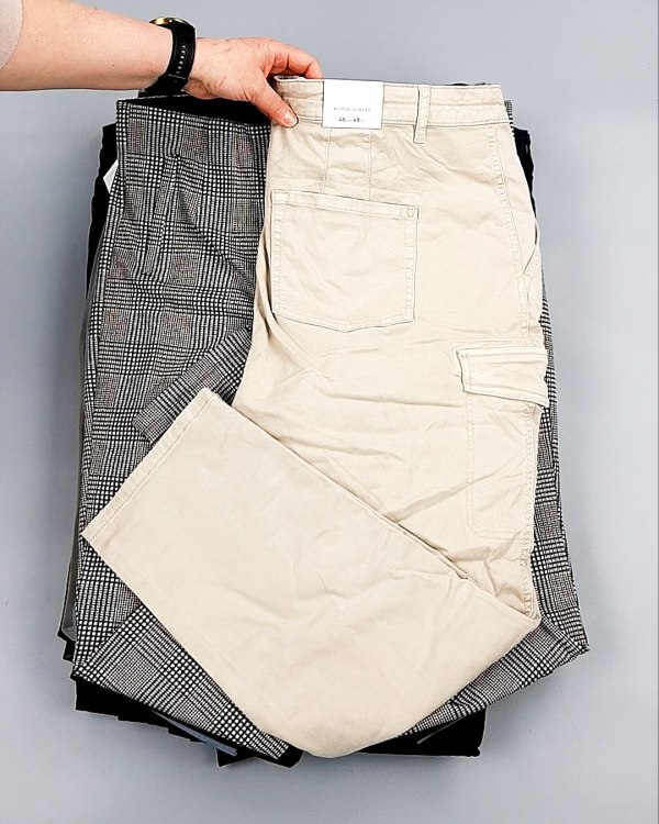 Фотография  879 - Брюки женские лето C&A 025#10 кг, ЛОТ №7895 оптом в Йошкар-Оле и республике Марий Эл