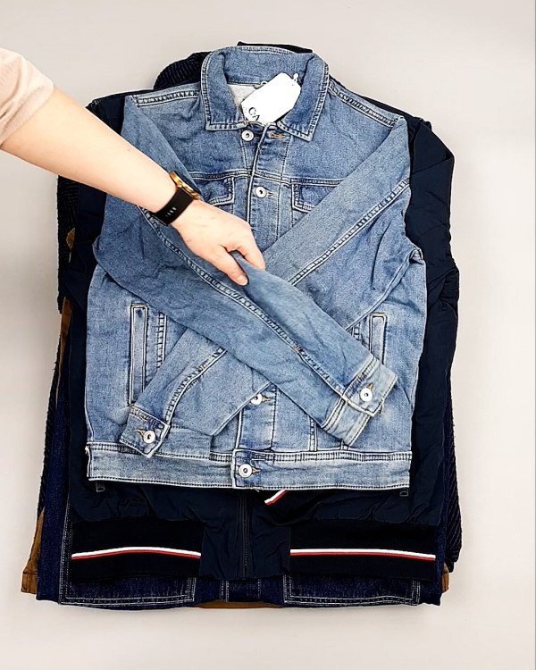 Фотография  796 - Ветровки м/ж C&A 025#10 кг, ЛОТ №7863 оптом в Йошкар-Оле и республике Марий Эл