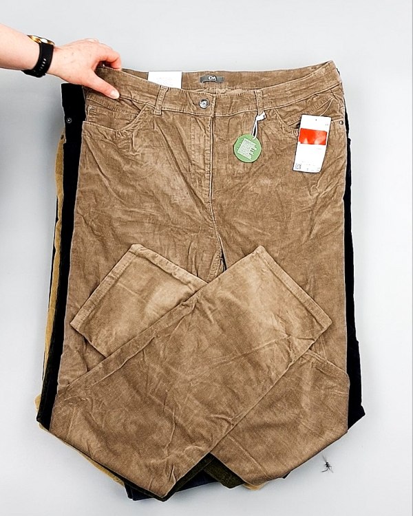 Фотография  946 - Брюки вельветовые м/ж C&A 025#10 кг, ЛОТ №7902 оптом в Йошкар-Оле и республике Марий Эл