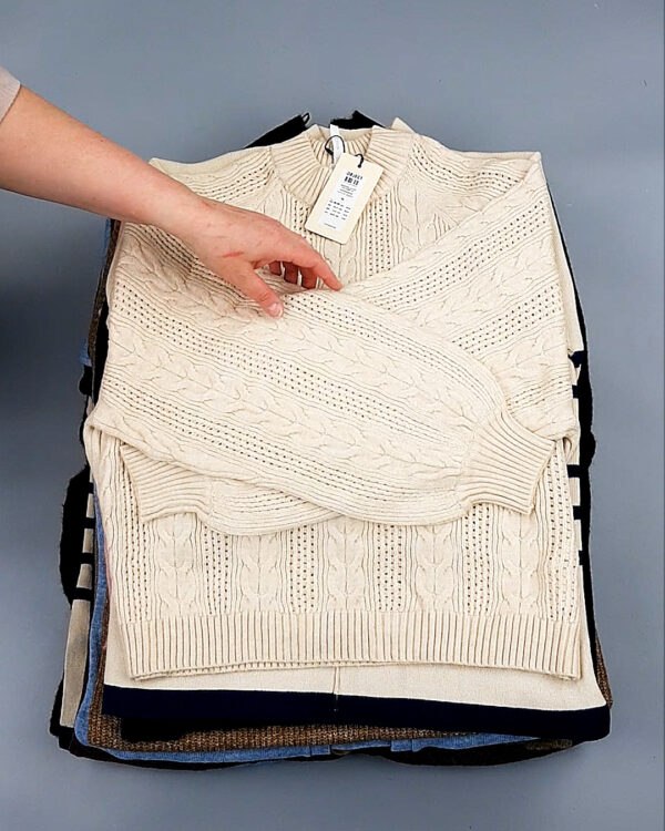 Фотография  432 - Джемпера Bestseller+DK 035#7 кг, ЛОТ №8258 оптом в Йошкар-Оле и республике Марий Эл