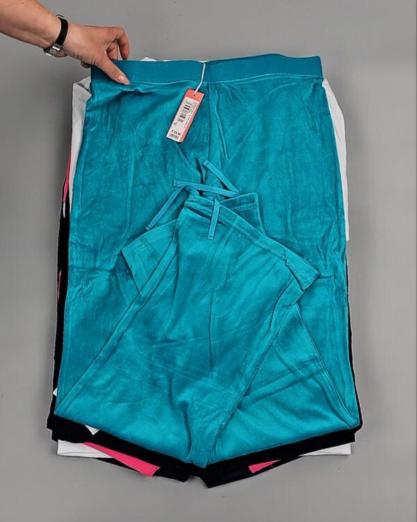 Фотография  329 - Спортивные костюмы  AD83#4 шт, ЛОТ №8637 оптом в Йошкар-Оле и республике Марий Эл