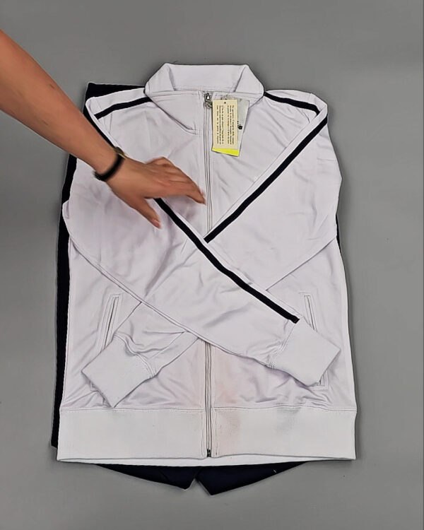 Фотография  561 - Спортивные костюмы  AD83#4 шт, ЛОТ №8637 оптом в Йошкар-Оле и республике Марий Эл