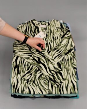 Фотография  902 - ONLY Summer mix 045#15 кг, ЛОТ №8514 оптом в Йошкар-Оле и республике Марий Эл