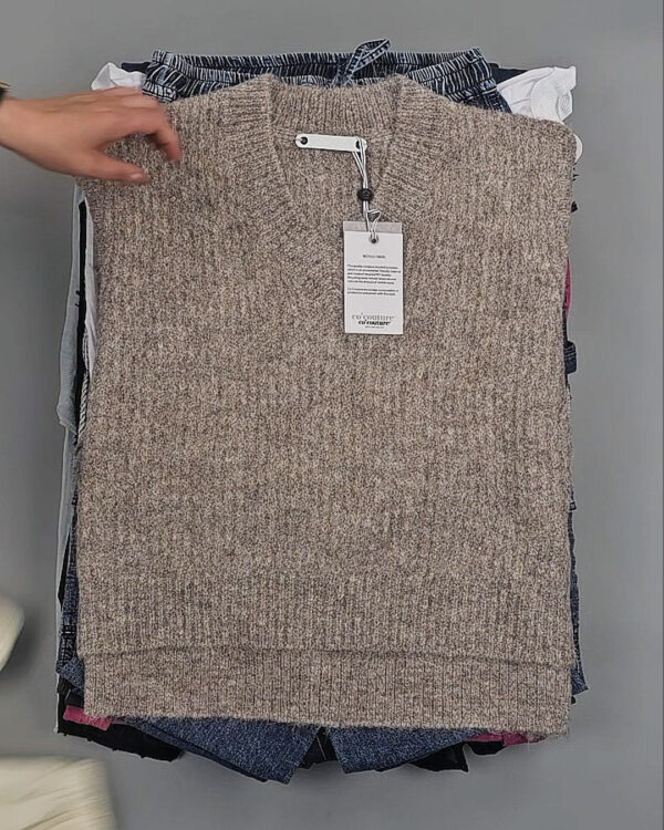 Фотография  975 - CO COUTURE mix 075#25 шт, ЛОТ №9008 оптом в Йошкар-Оле и республике Марий Эл