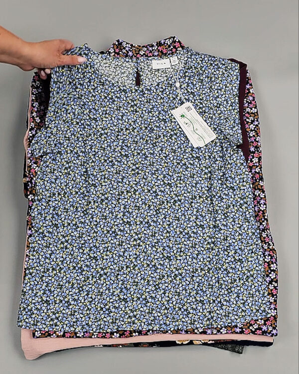 Фотография  836 - Блузки+Джемпера Bestseller Summer 045 B#8,5 кг, ЛОТ №9040 оптом в Йошкар-Оле и республике Марий Эл