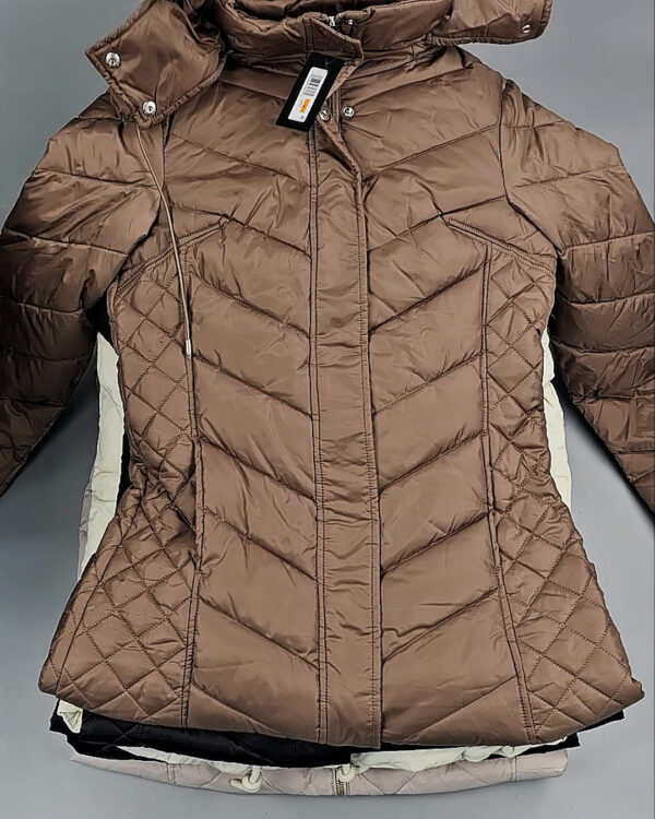 Фотография  237 - Верхняя одежда женская CAN 104#15 кг, ЛОТ СТ-9350 оптом в Йошкар-Оле и республике Марий Эл