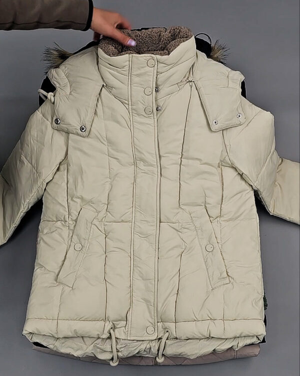 Фотография  824 - Верхняя одежда женская CAN 104#15 кг, ЛОТ СТ-9350 оптом в Йошкар-Оле и республике Марий Эл