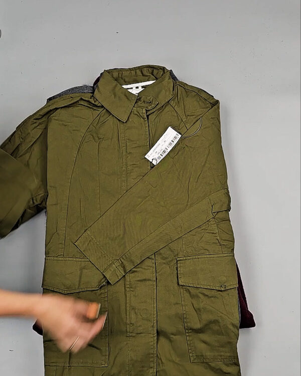 Фотография  927 - Верхняя одежда Корея 085#15 кг, ЛОТ № СТ-9246 оптом в Йошкар-Оле и республике Марий Эл