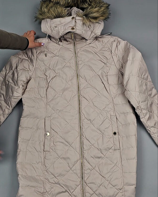 Фотография  858 - Верхняя одежда женская CAN 104#15 кг, ЛОТ СТ-9350 оптом в Йошкар-Оле и республике Марий Эл