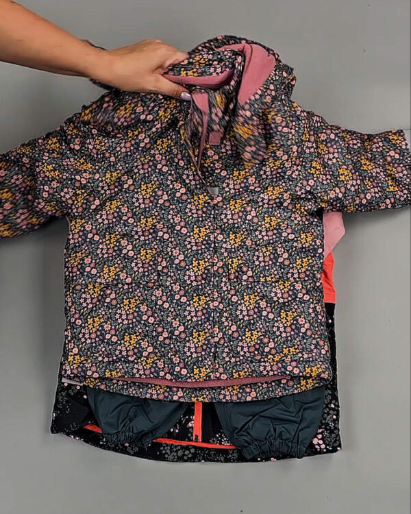 Фотография  400 - Верхняя одежда TCM kids 074#7 кг, ЛОТ СТ-9330 оптом в Йошкар-Оле и республике Марий Эл