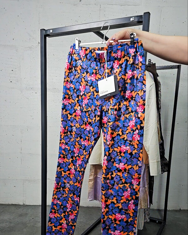 Фотография  715 - Karen by Simonsen mix 075#21 шт, ЛОТ №9095 оптом в Йошкар-Оле и республике Марий Эл