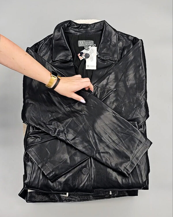 Фотография  930 - Ветровки женские CAN 104#11,5 кг, ЛОТ СТ-9402 оптом в Йошкар-Оле и республике Марий Эл